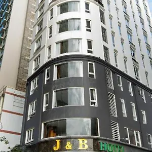 jb-hotel-and-apartments-the-water-front.hotelsofhoian.com/