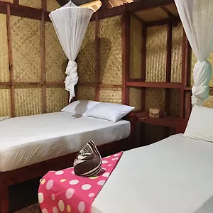 hutyee-boat-bungalow.koh-lantahotels.net/